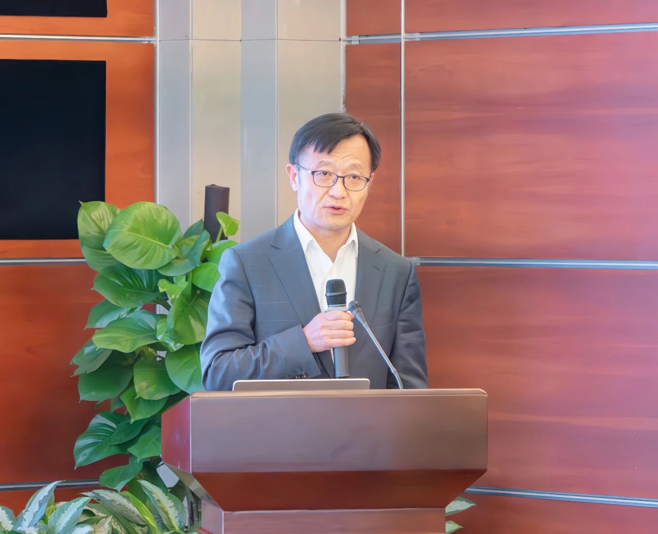 ɳ��(�й�)��վ���޹�˾����